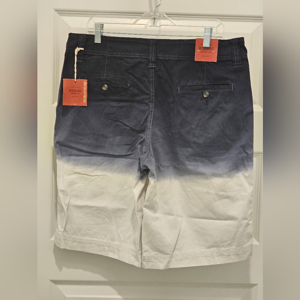Mossimo Men's Flat-Front Dip Dye 5-Pocket Shorts, NWT, Size 34 Waist - Picture 3 of 3